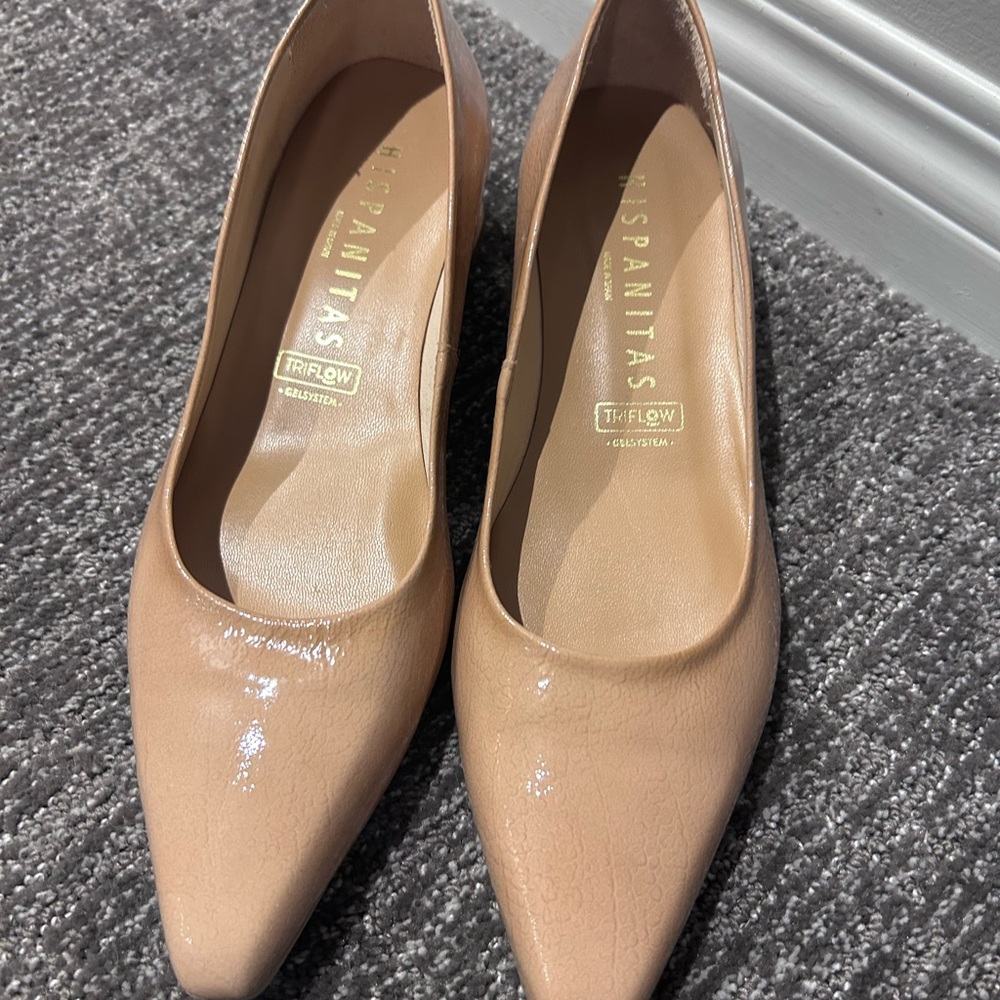 Hispanitas Women's Elegant Beige Heels